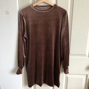 Long sleeve velvet dress